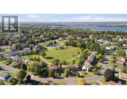 909 Lawnsberry Drive, Ottawa, ON K1E1Y2 Photo 38