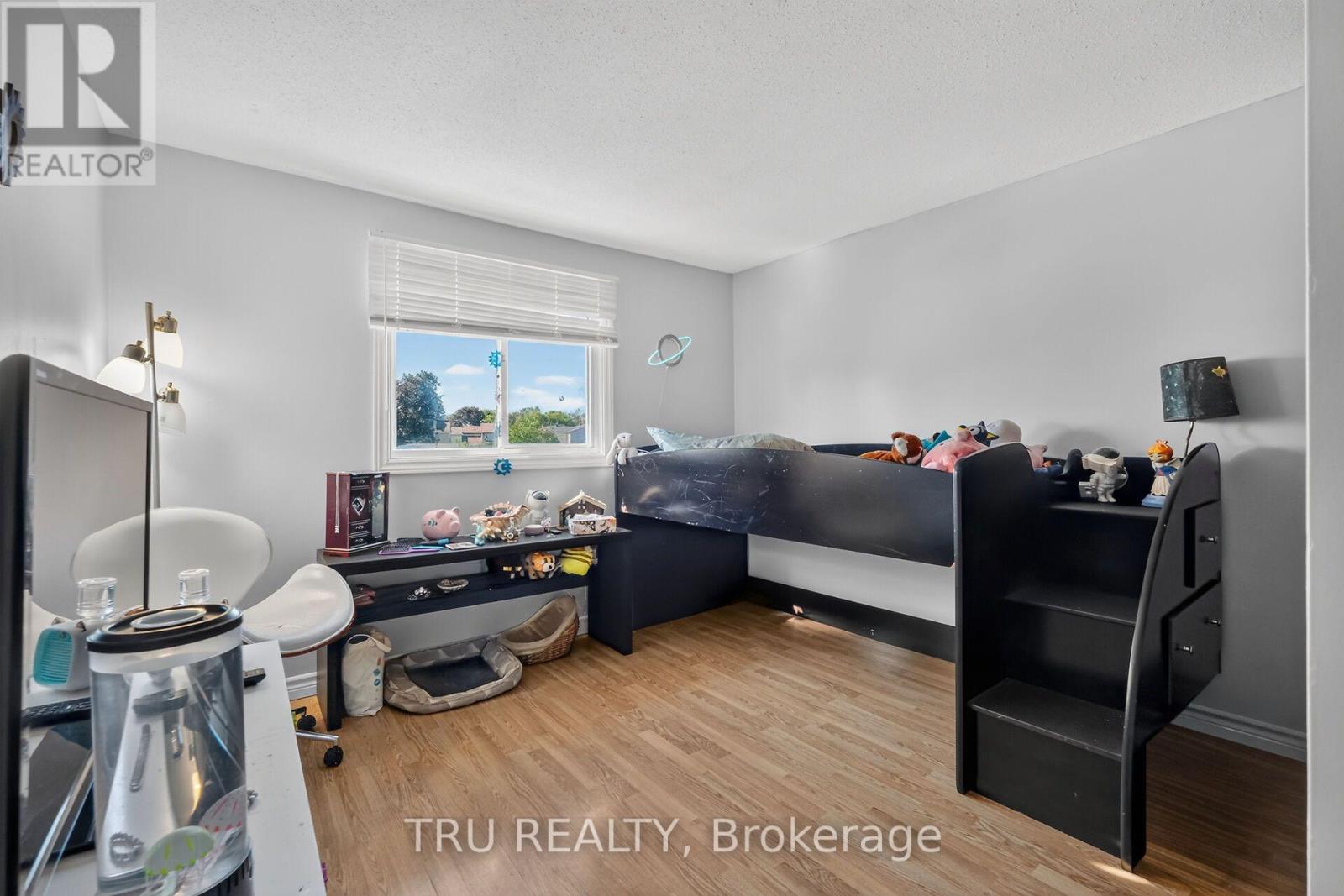 369 MOCKINGBIRD DRIVE - 29