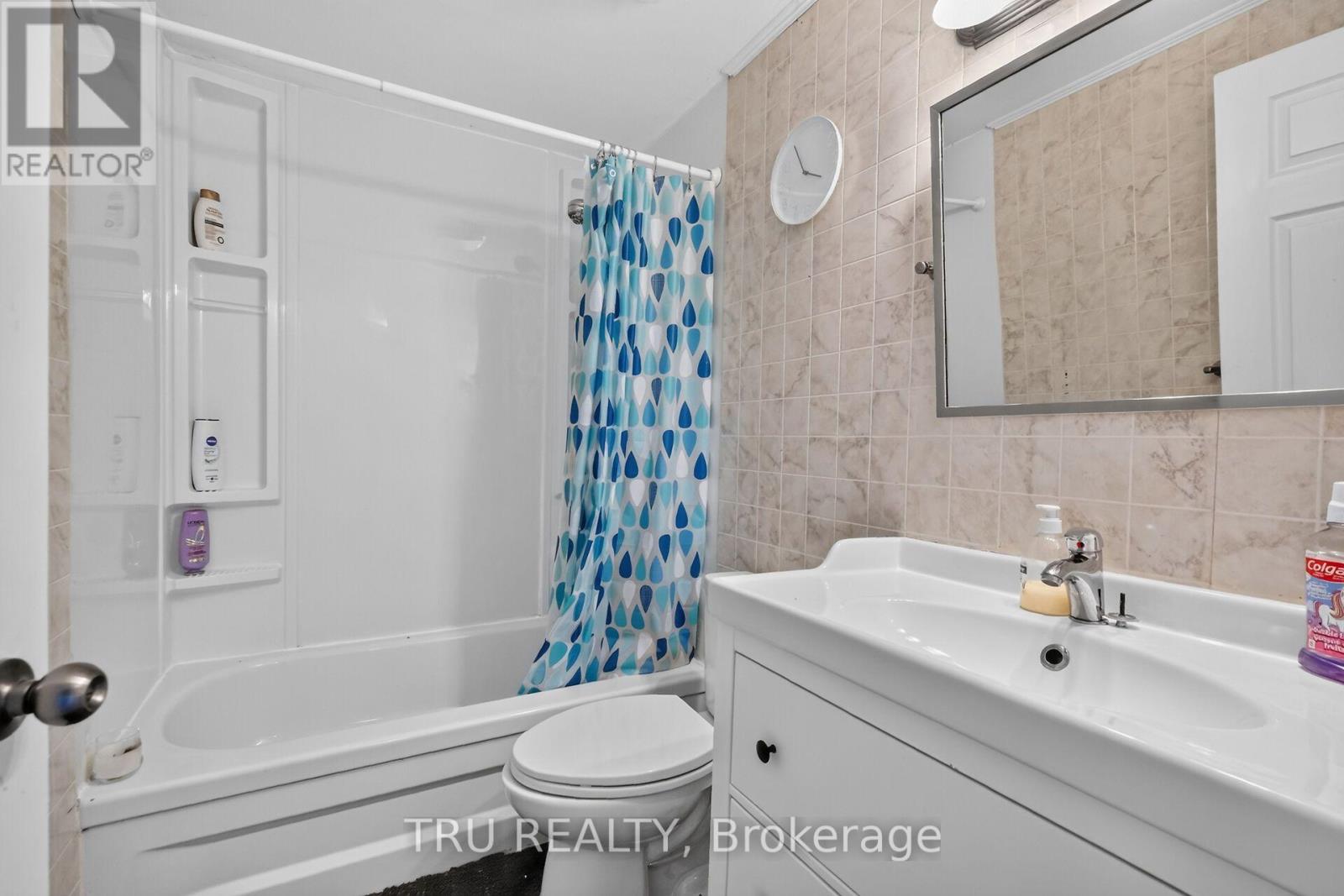 369 MOCKINGBIRD DRIVE - 36