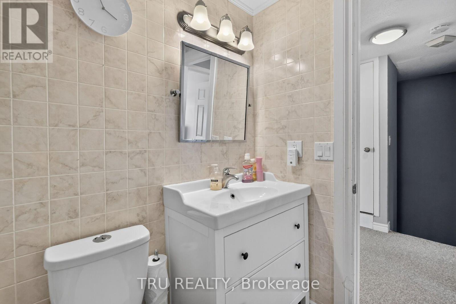 369 MOCKINGBIRD DRIVE - 37