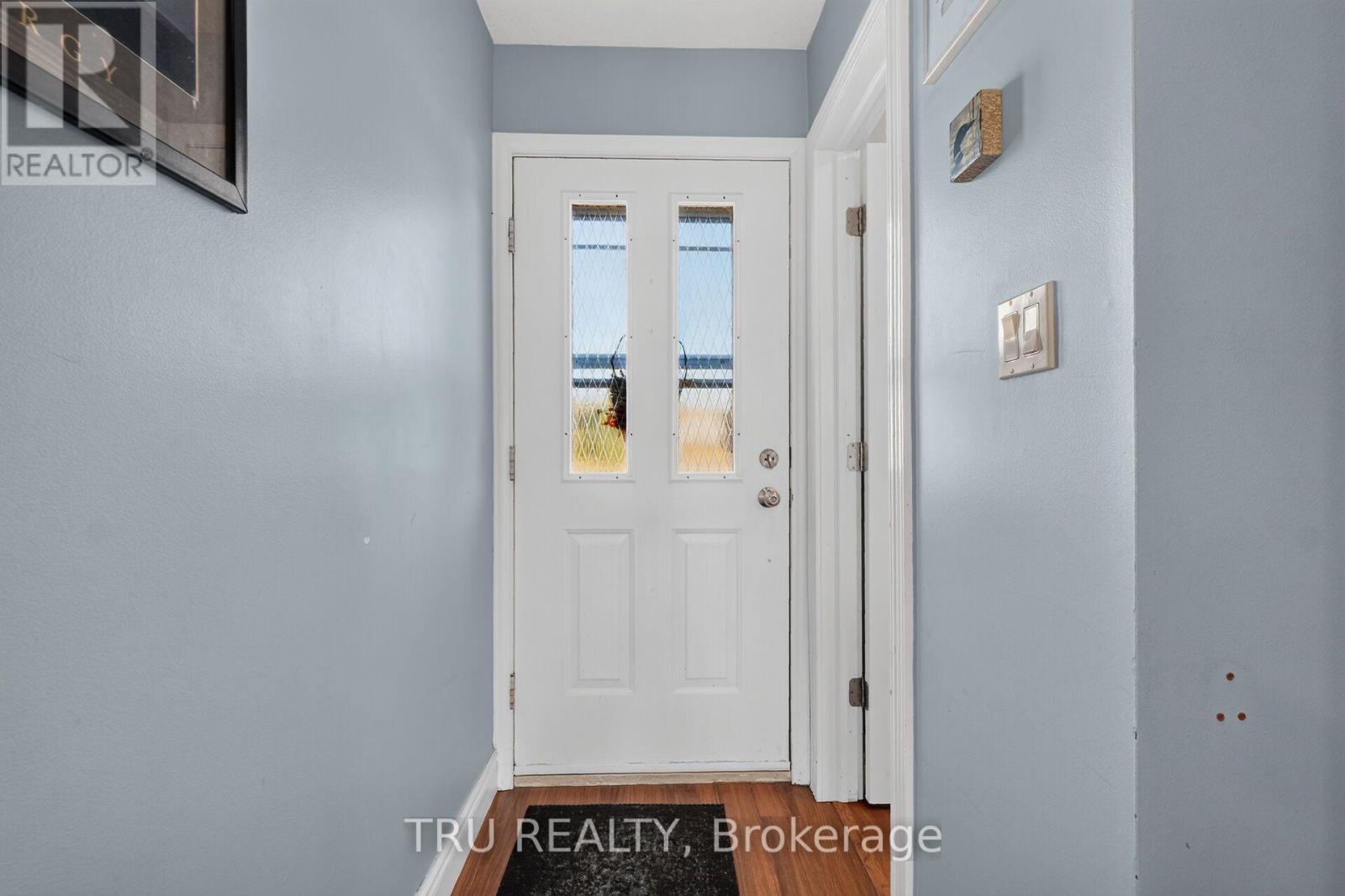 369 MOCKINGBIRD DRIVE - 4