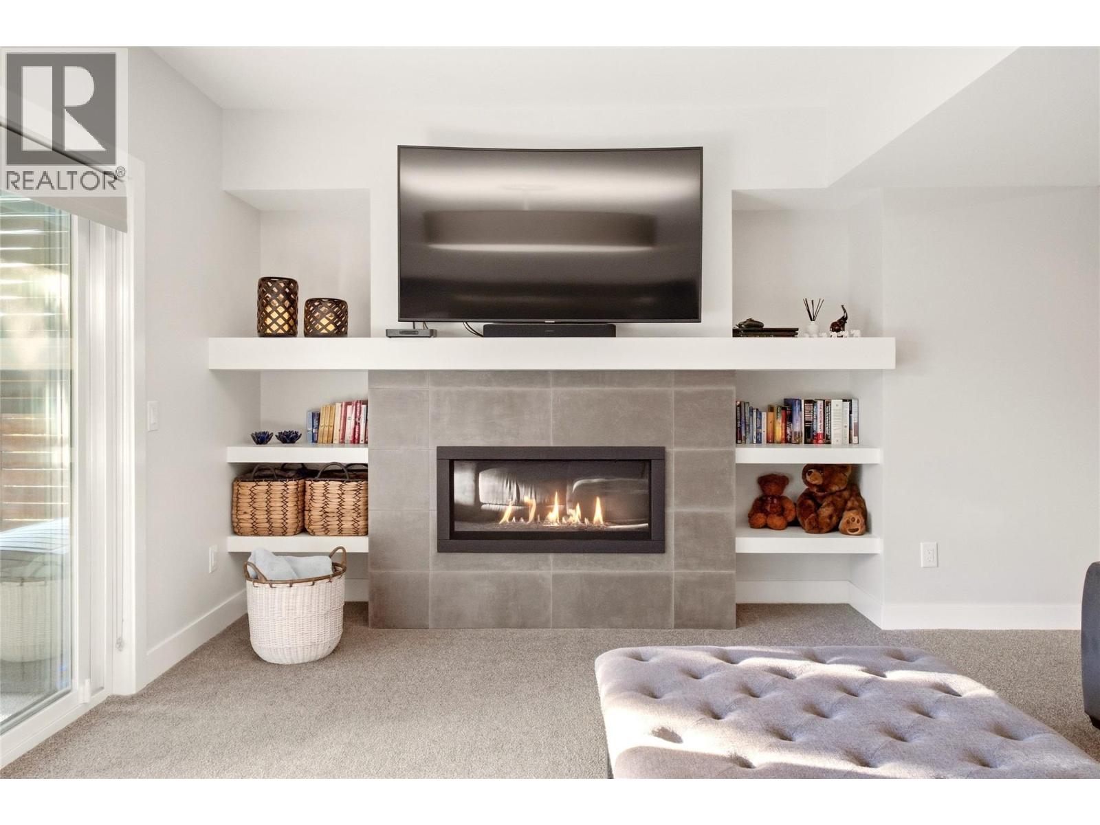 3 1675 Willow Crescent, Kelowna