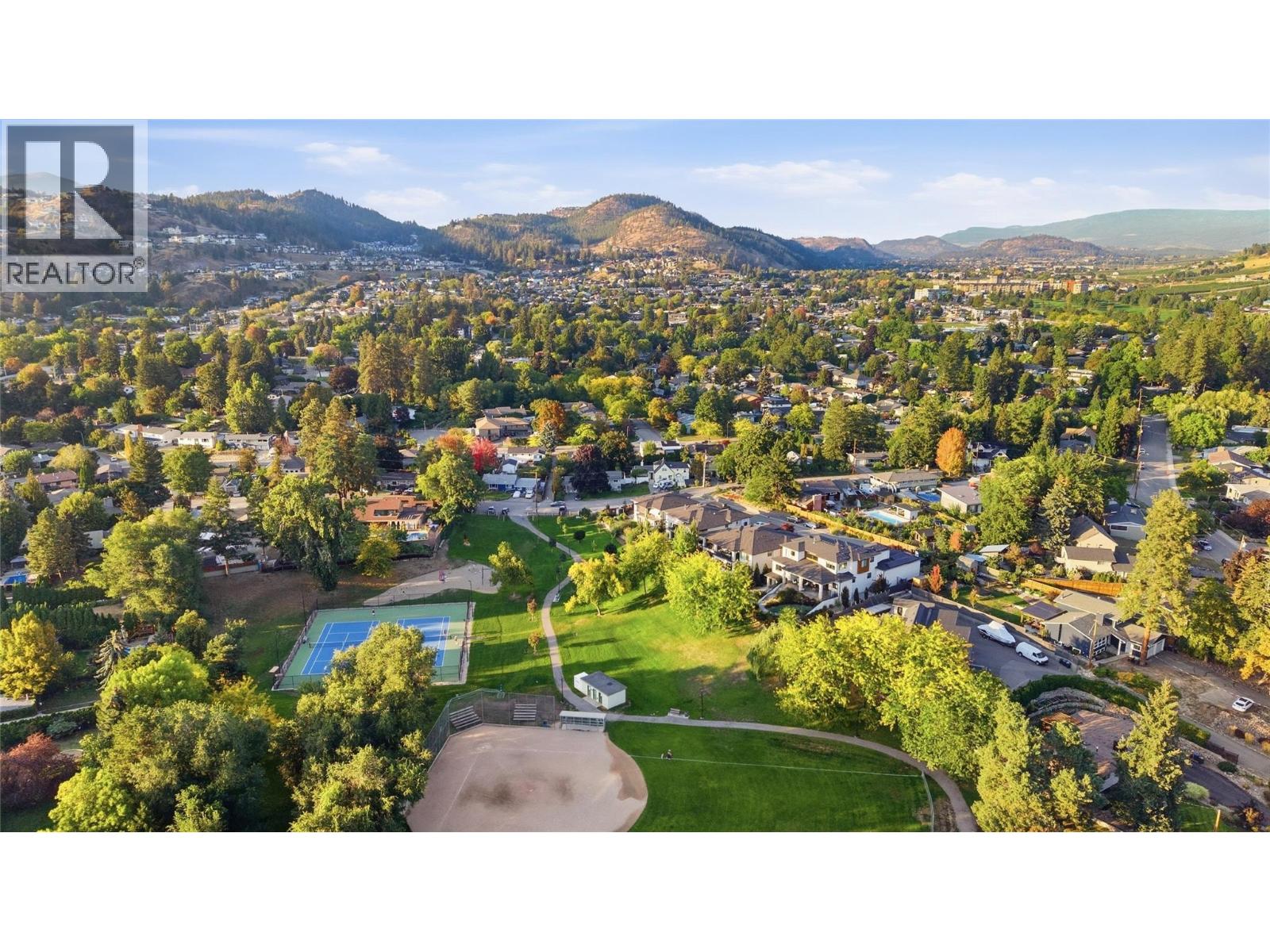 3 1675 Willow Crescent, Kelowna