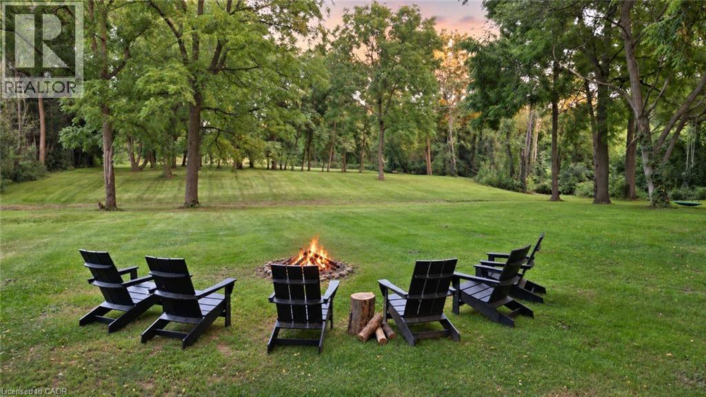 130 CONCESSION 5 Road East, Waterdown, Ontario, L8B1K5, Waterdown, Ontario — photo 3 of 5