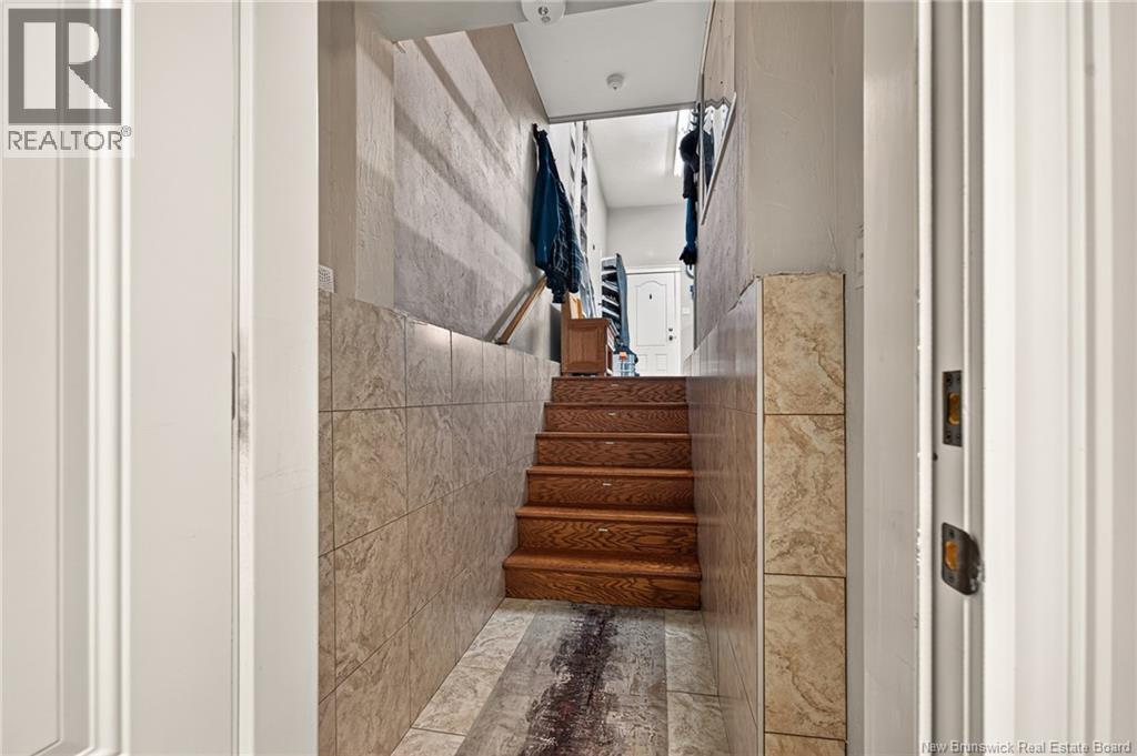 77 Crawford - Image 32