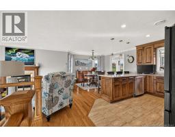 77 Crawford, photo 3