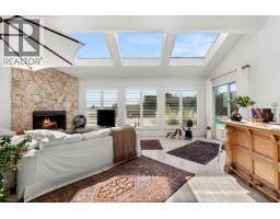 4211 Rockridge Crescent, West Vancouver, BC V7W1A9 Photo 14