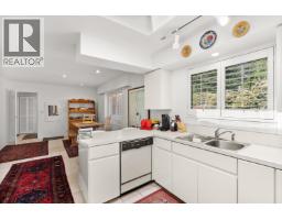4211 Rockridge Crescent, West Vancouver, BC V7W1A9 Photo 18