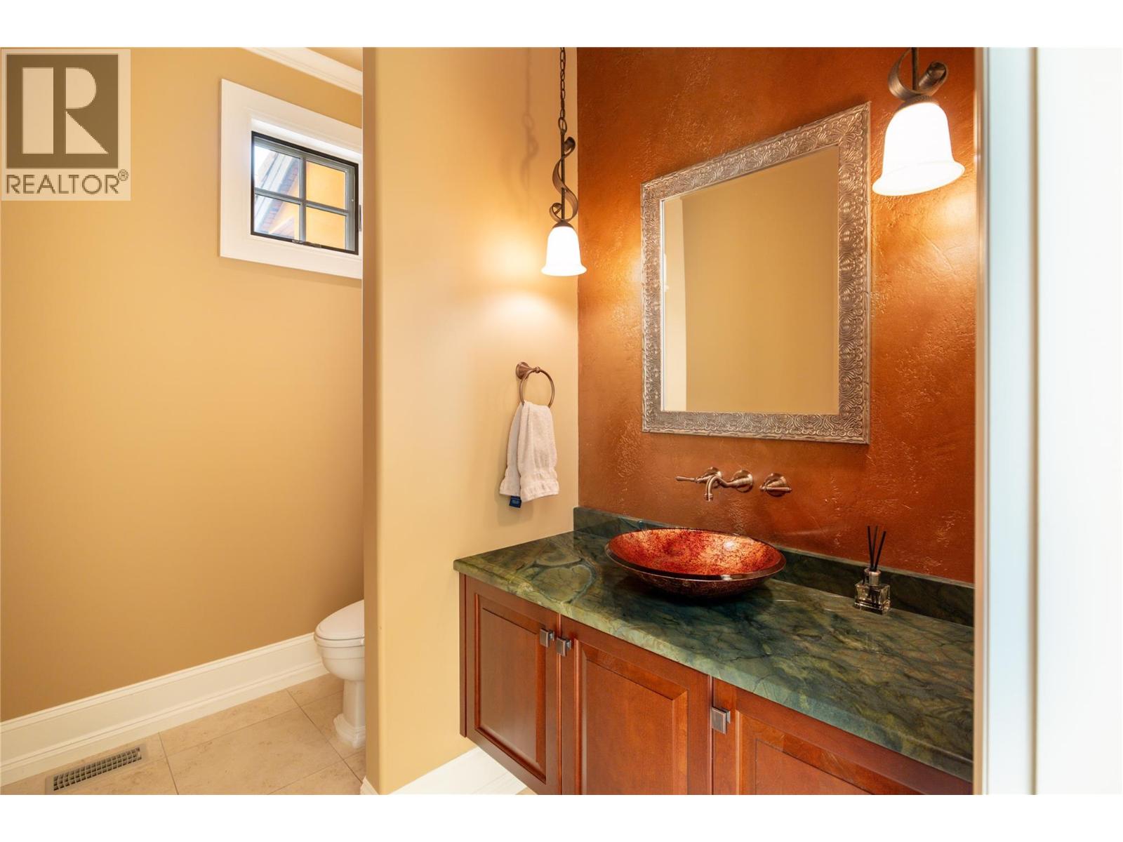 4388 HOBSON Road, Kelowna