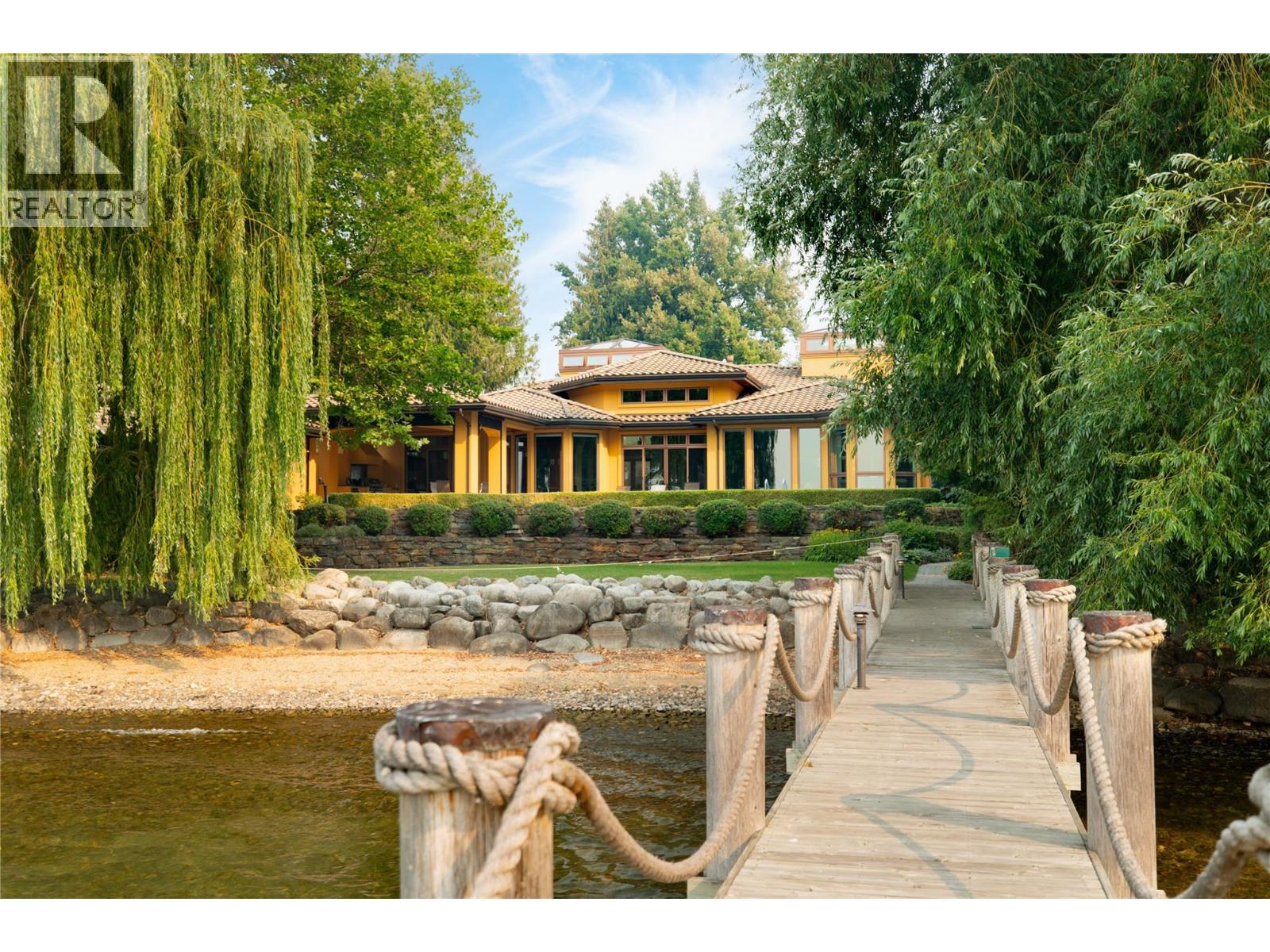4388 HOBSON Road, Kelowna