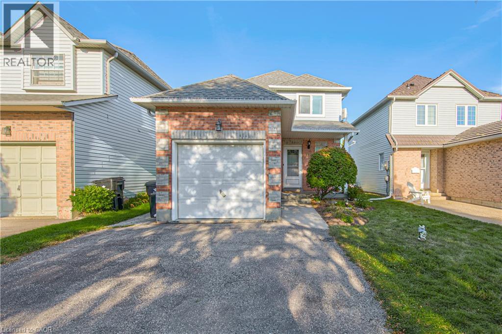 47 HILLTOP Drive - 1