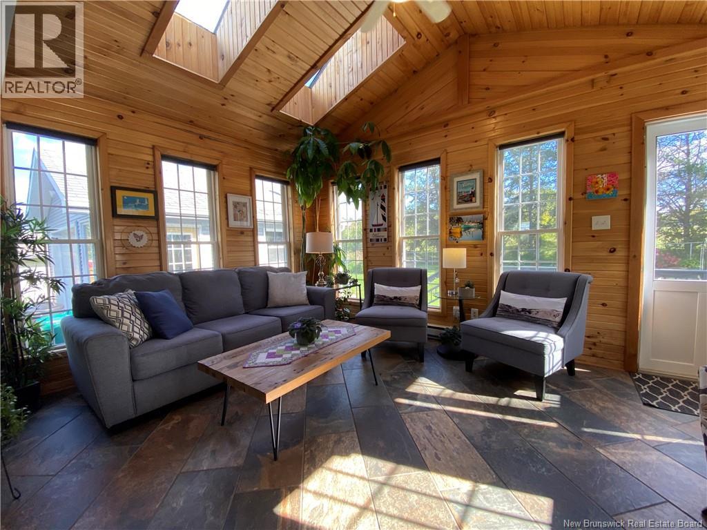 928 Coverdale Road - 13