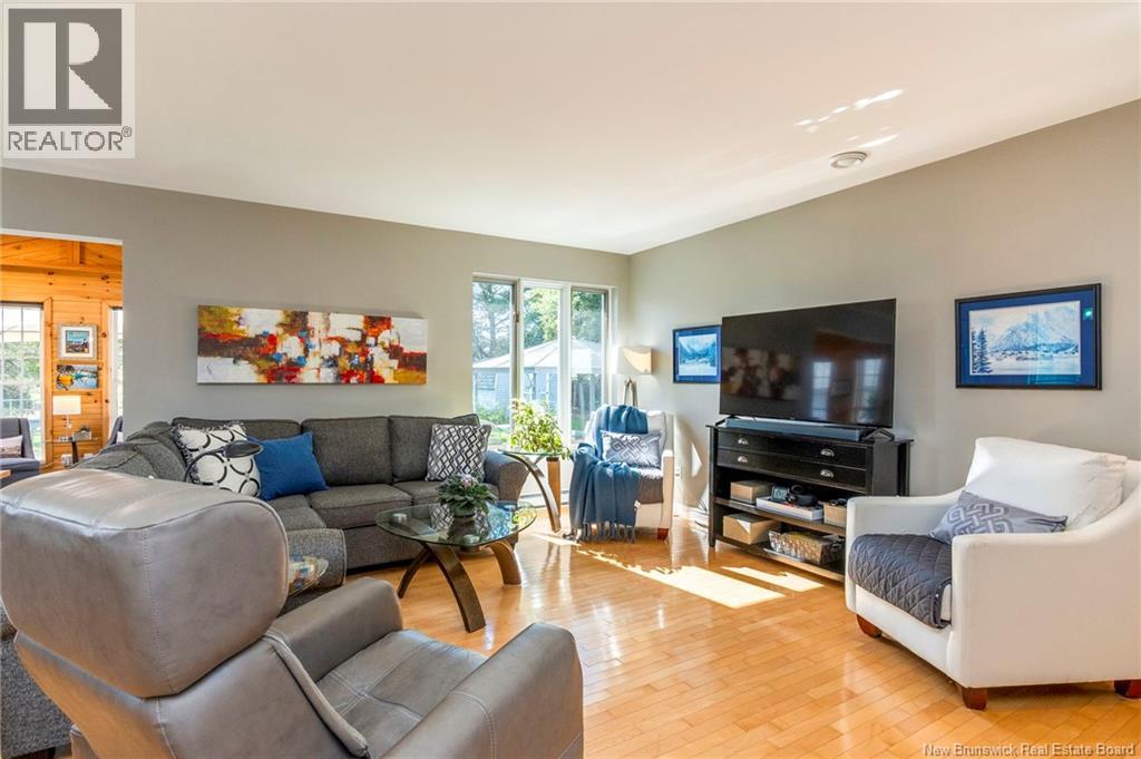 928 Coverdale Road - 8