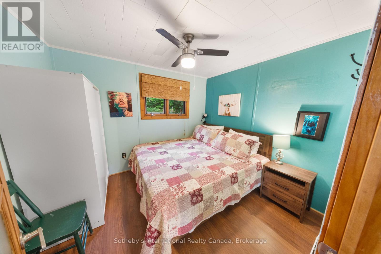 1054 KEYSBURY DRIVE - 24