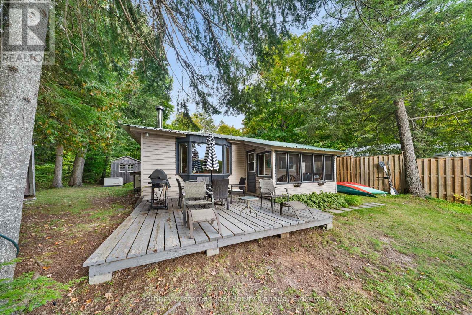 1054 KEYSBURY DRIVE - 33