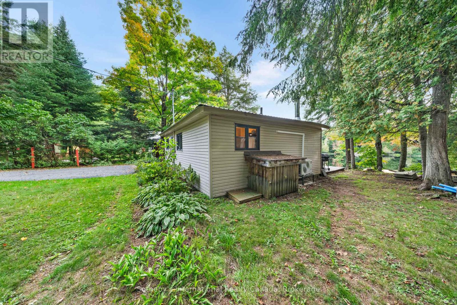 1054 KEYSBURY DRIVE - 35