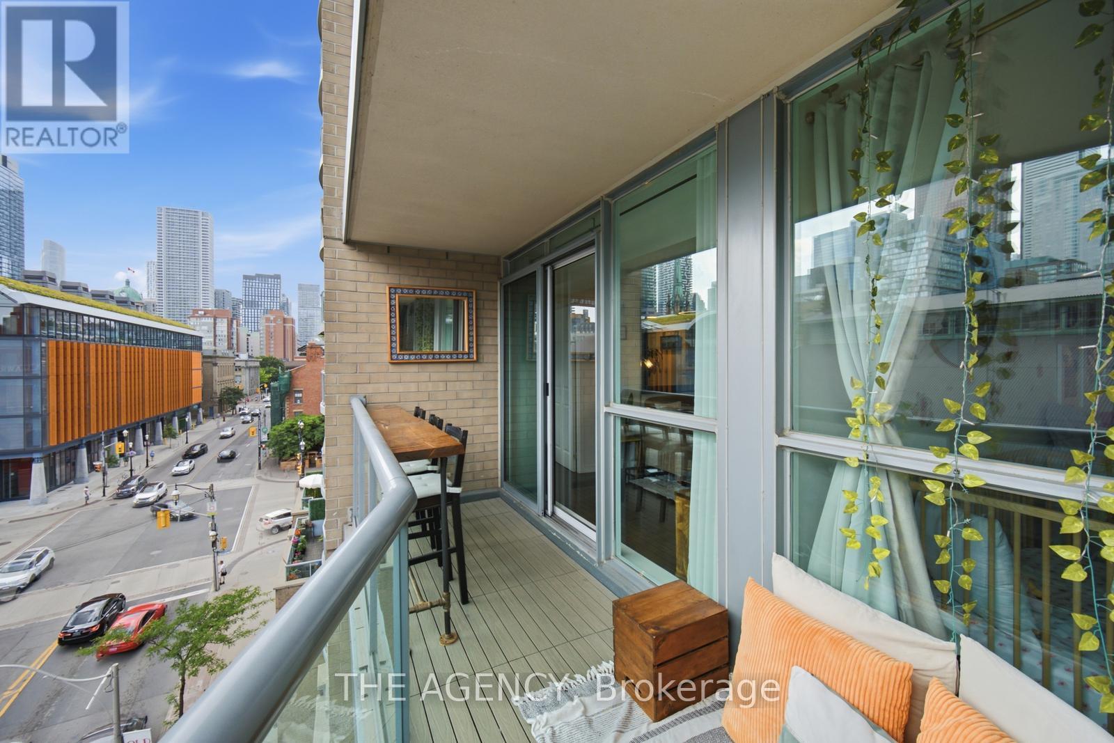 #643 109 FRONT STREET E - Image 30