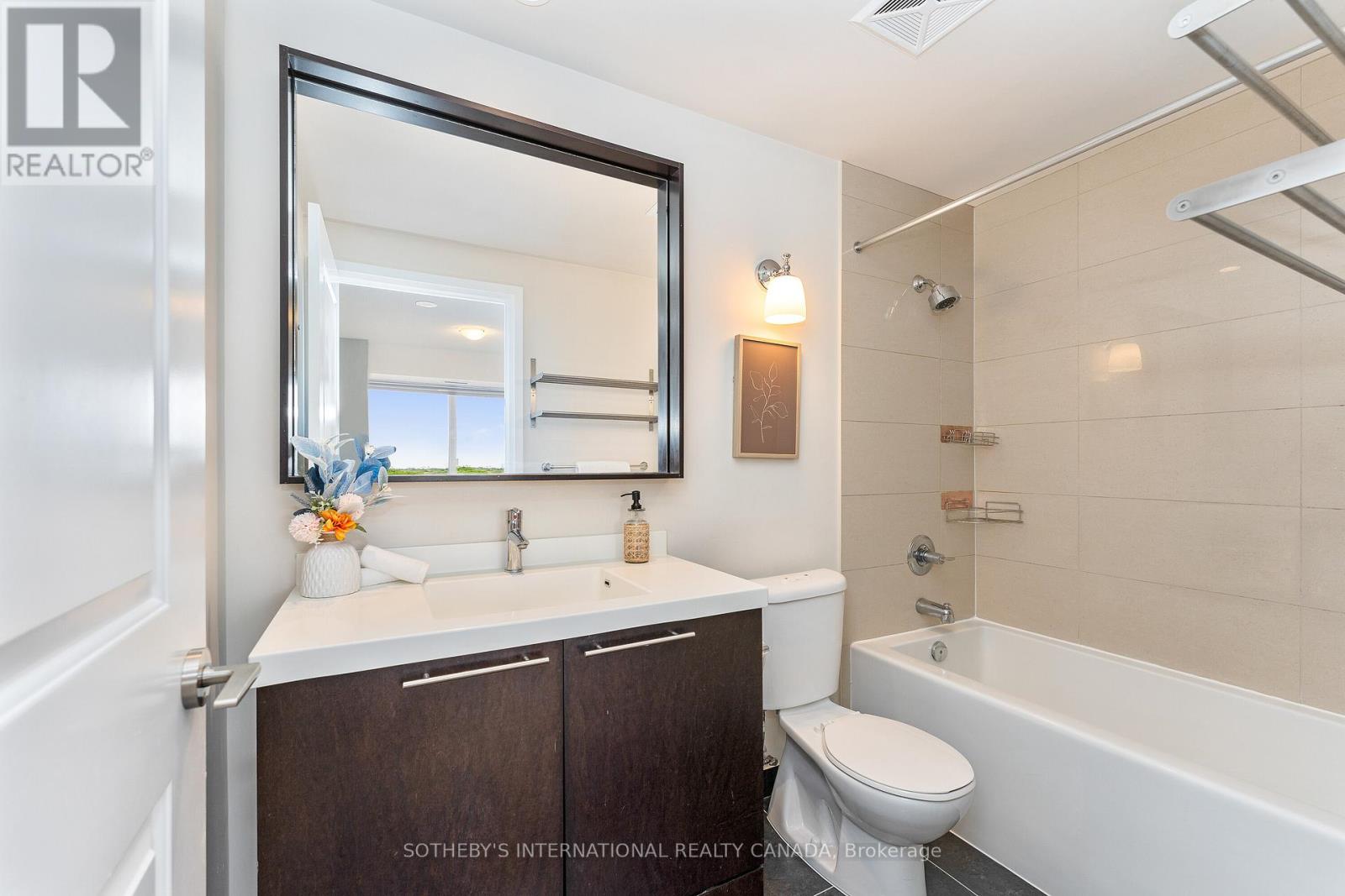 #824 100 HARRISON GARDEN BOULEVARD - 15