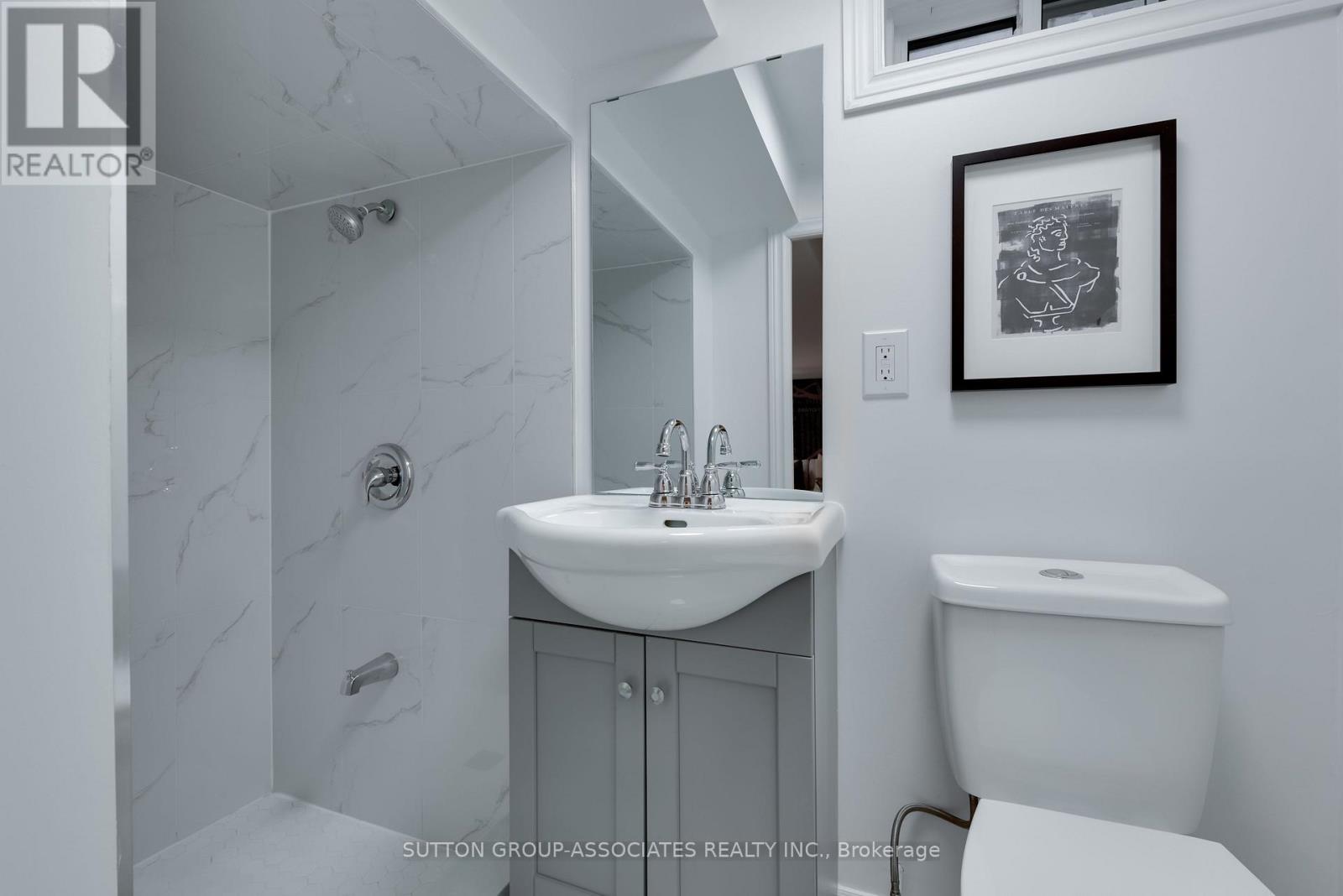 21 BELVIDERE AVENUE - 23