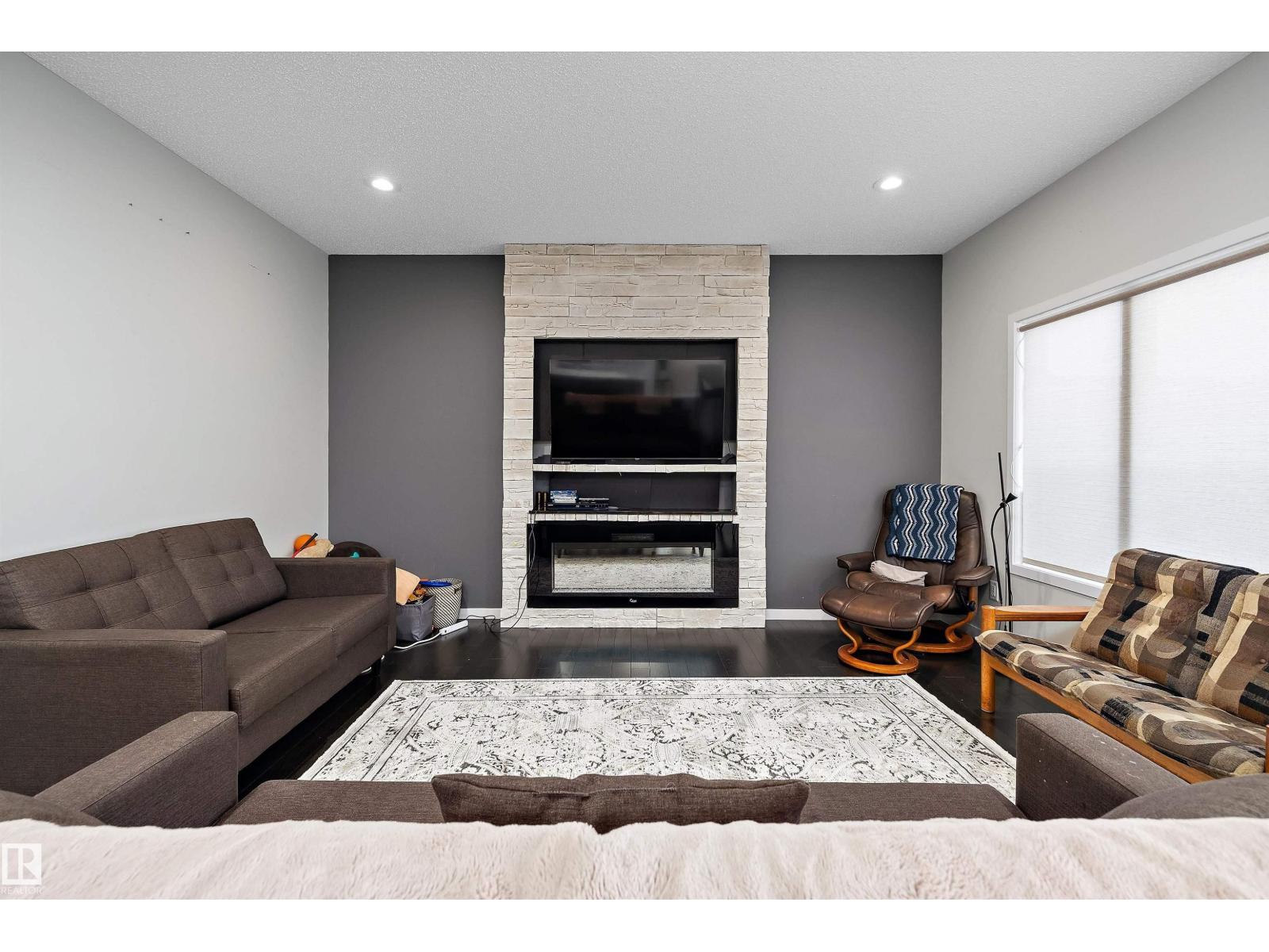 2927 11 ST NW - 14