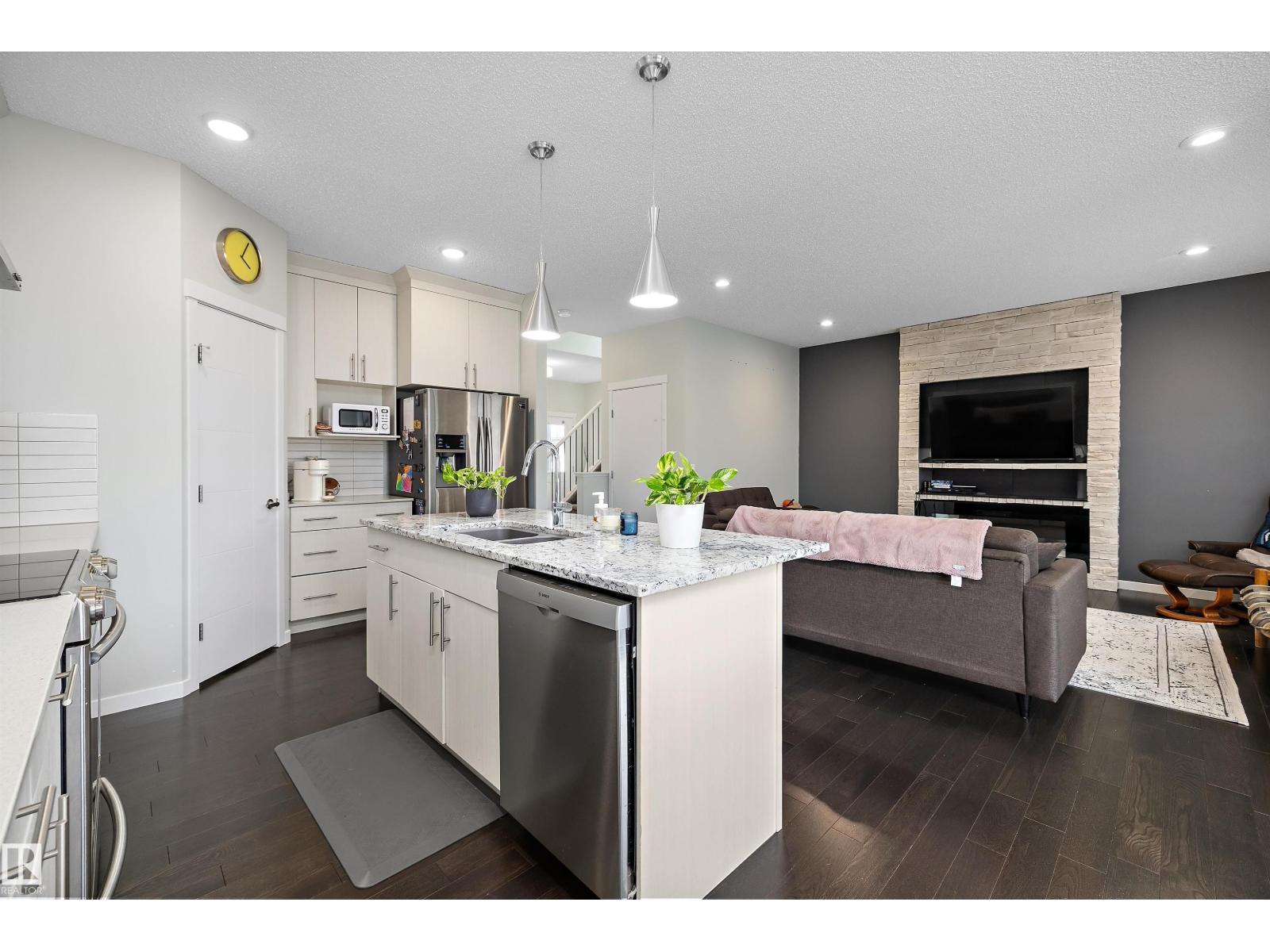 2927 11 ST NW - Image 21