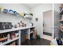 2927 11 St Nw, Edmonton, AB T6T0X7 Photo 11