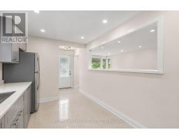 8 Davies Crescent, Toronto, ON M4J2X5 Photo 10