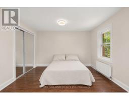 8 Davies Crescent, Toronto, ON M4J2X5 Photo 12
