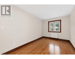 8 Davies Crescent, Toronto, ON M4J2X5 Photo 14