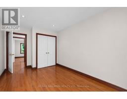 8 Davies Crescent, Toronto, ON M4J2X5 Photo 17