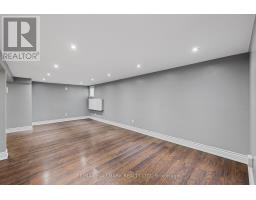 8 Davies Crescent, Toronto, ON M4J2X5 Photo 20