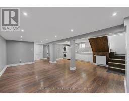 8 Davies Crescent, Toronto, ON M4J2X5 Photo 22