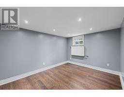 8 Davies Crescent, Toronto, ON M4J2X5 Photo 23