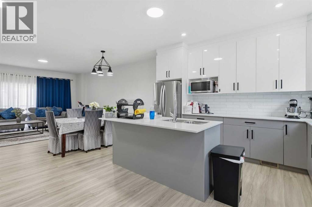 107 Corner Meadows Square NE - photo 18