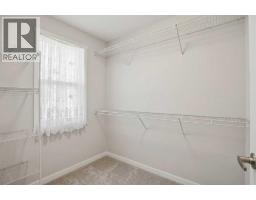 107 Corner Meadows Square NE - photo 9