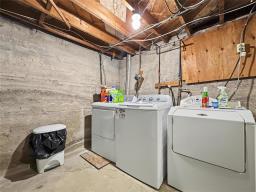 555 Lacrosse Street W, Virden, MB R0M2C0 Photo 15