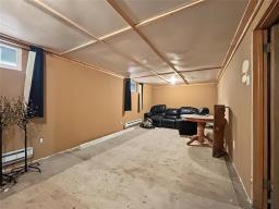 555 Lacrosse Street W, Virden, MB R0M2C0 Photo 14