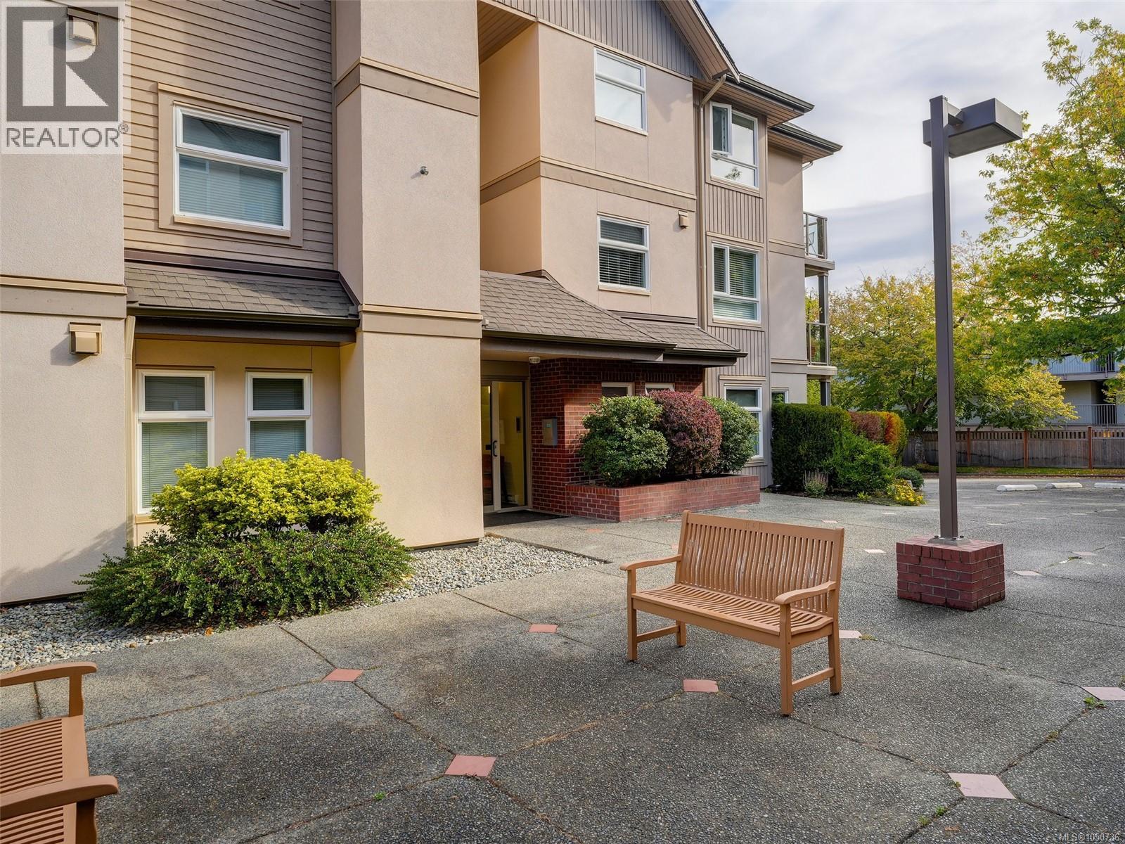 #301 837 Selkirk Ave - 23