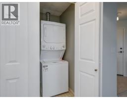 301 837 Selkirk Ave, Esquimalt, BC V9A2T7 Photo 18