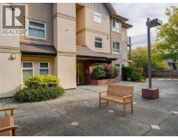 301 837 Selkirk Ave, Esquimalt, BC V9A2T7 Photo 23