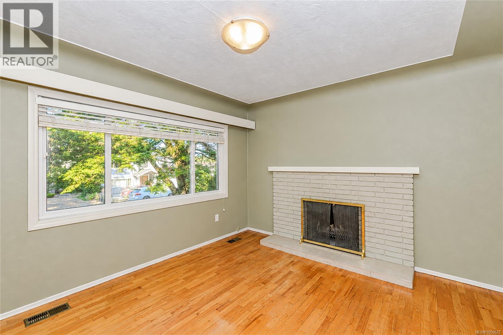  1711 Christmas Avenue, Saanich