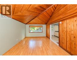 Bedroom - 1711 Christmas Ave, Saanich, BC V8P2X9 Photo 10