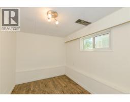 1711 Christmas Ave, Saanich, BC V8P2X9 Photo 27