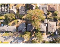 1711 Christmas Ave, Saanich, BC V8P2X9 Photo 33