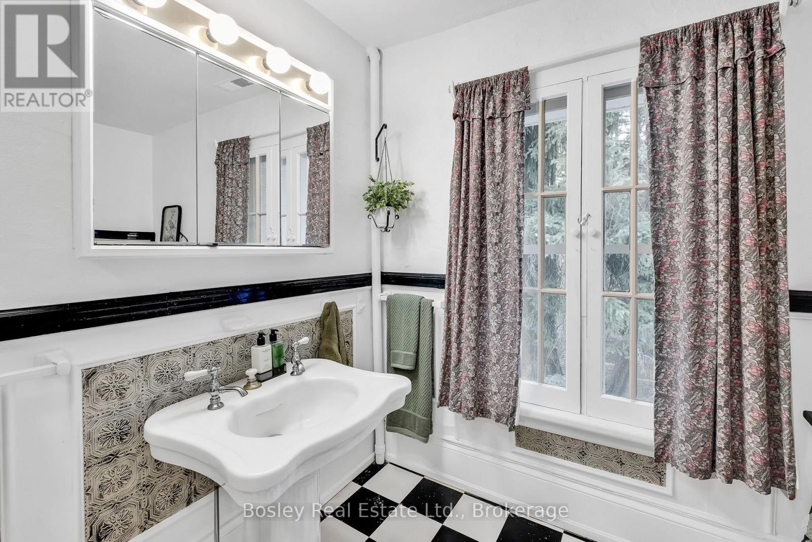 285 CHERRY HILL ROAD - Image 32