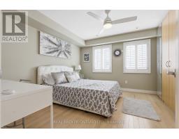 39 Lobo Mews, Toronto, ON M8Z0B2 Photo 14
