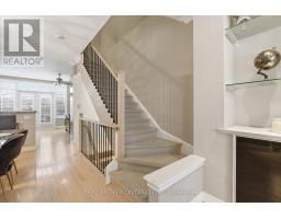 39 Lobo Mews, Toronto, ON M8Z0B2 Photo 9