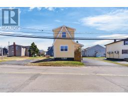Bath (# pieces 1-6) - 73 Duke Street, Summerside, PE C1N3R9 Photo 7