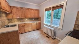 285 Maplewood Avenue, Winnipeg, MB R3L1A6 Photo 8