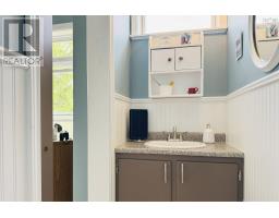 100 Spring Street, Parrsboro, NS B0M1S0 Photo 19